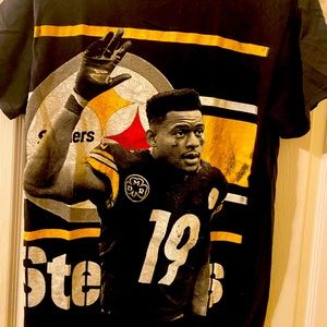 Vintage Tee featuring Pittsburgh Steelers Wide Receiver JuJu Smith-Schuster (19)